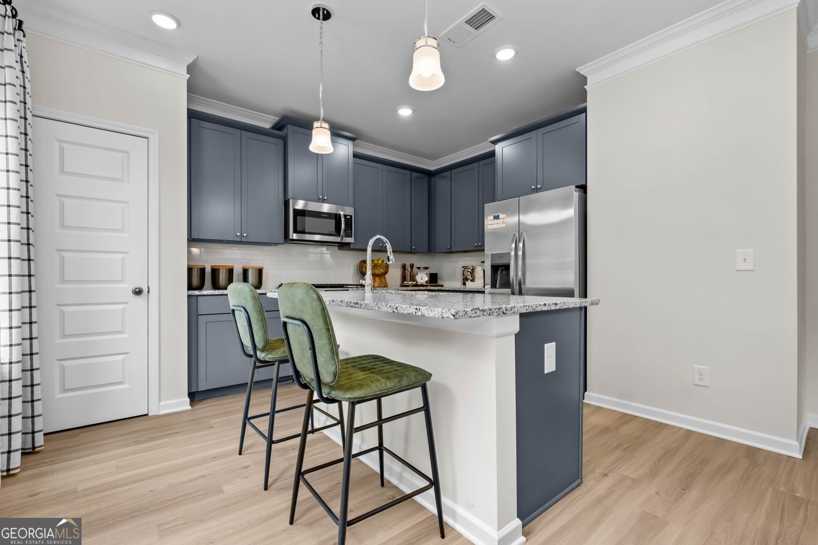 852 Kensington Street Kingston - 1