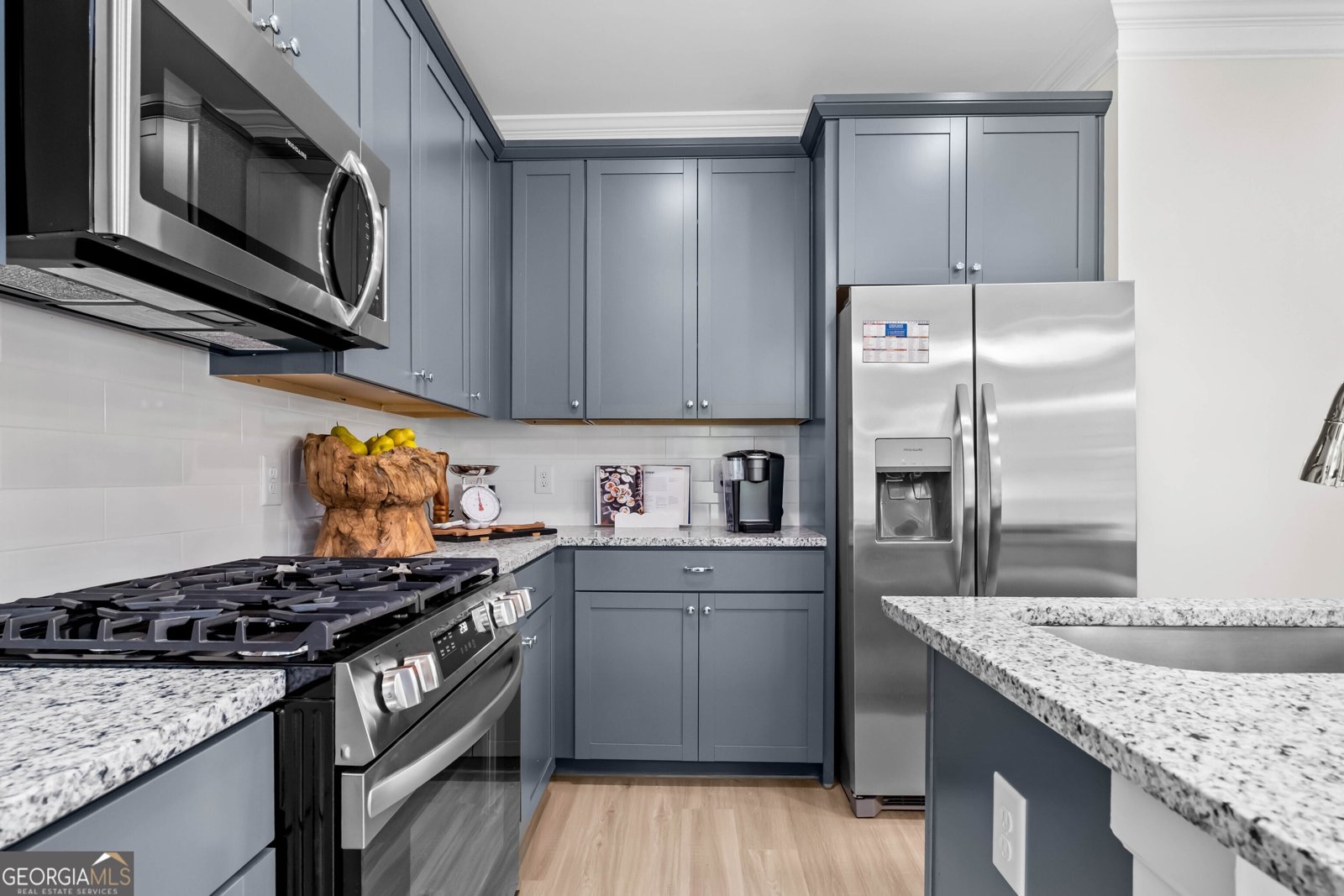 852 Kensington Street Kingston - 2