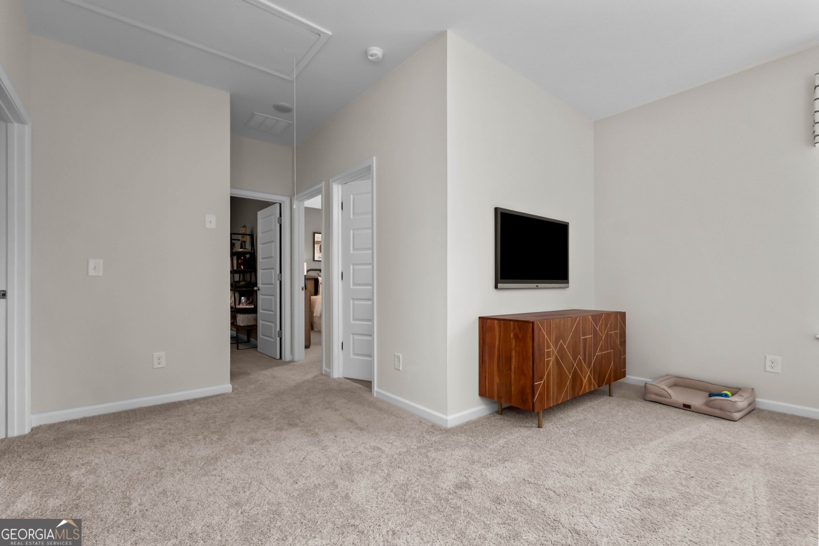 852 Kensington Street Kingston - 4