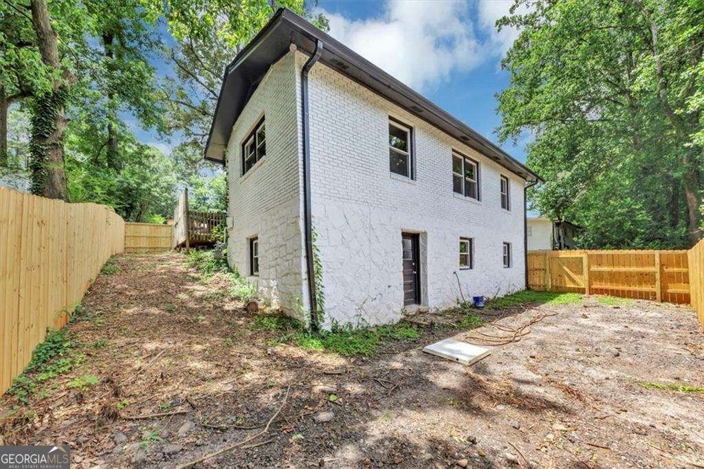 3807 Greenhill Drive Atlanta - 27