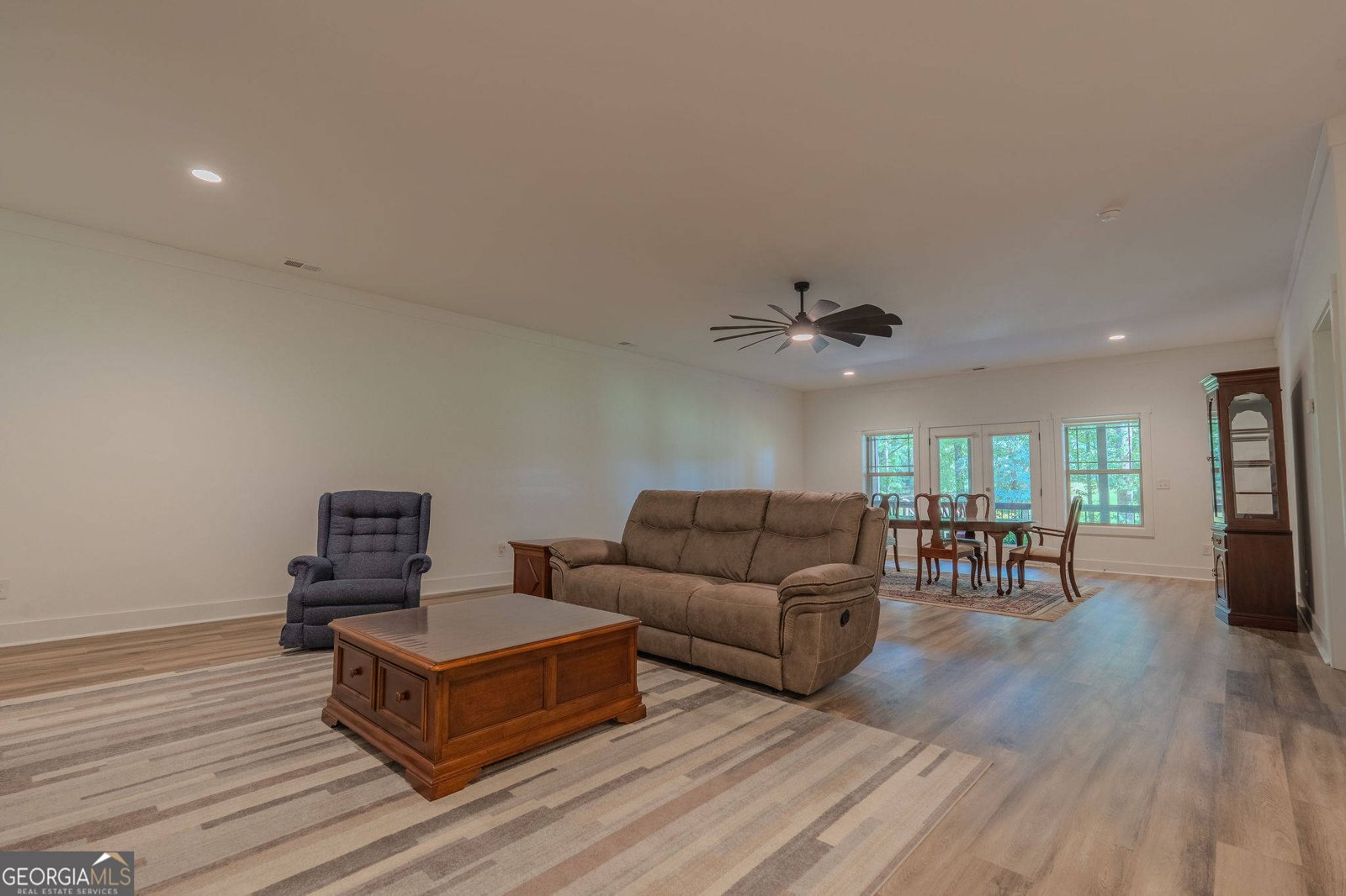226 Heron Pointe View Canton - 32