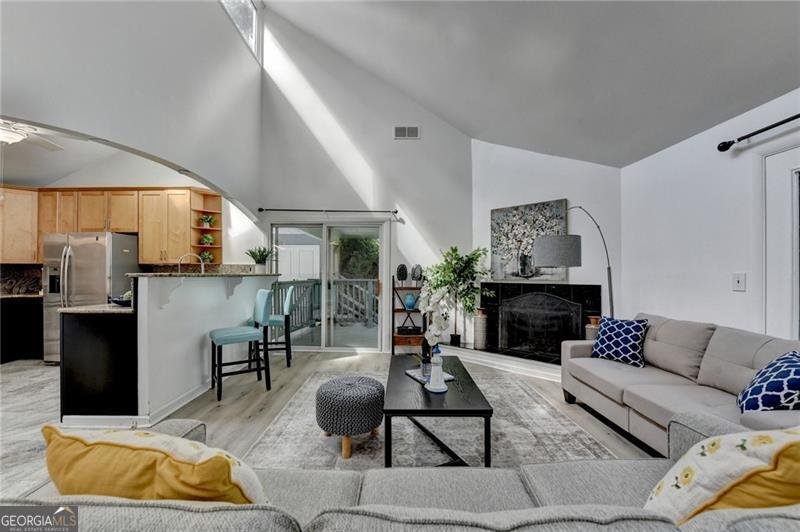 340 River Knoll Drive Atlanta - 23