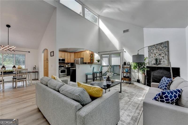 340 River Knoll Drive Atlanta - 24