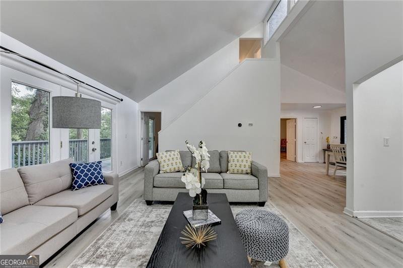 340 River Knoll Drive Atlanta - 25