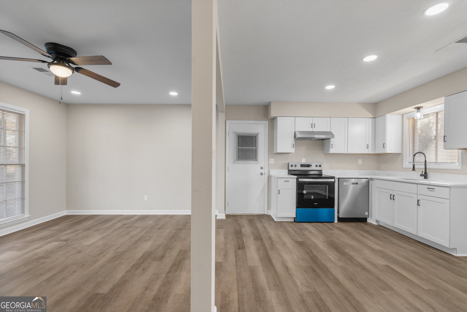6137 Stoneway Drive Columbus - 12