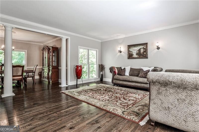 8440 Valemont Drive Sandy Springs - 11