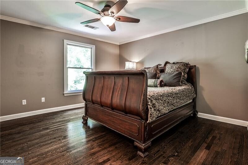 8440 Valemont Drive Sandy Springs - 33