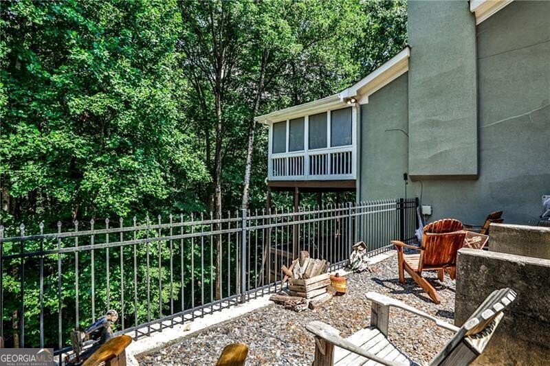 8440 Valemont Drive Sandy Springs - 42