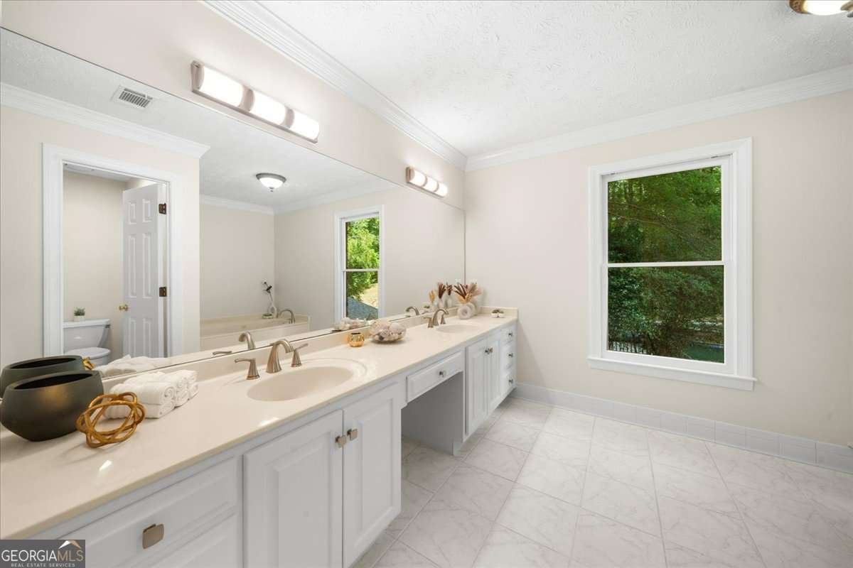 330 Autumn Wood Lane Roswell - 44