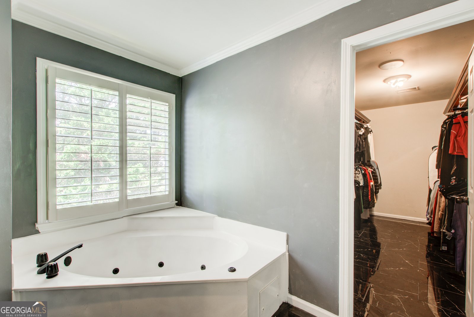 5755 Dovnick Drive Lilburn - 27