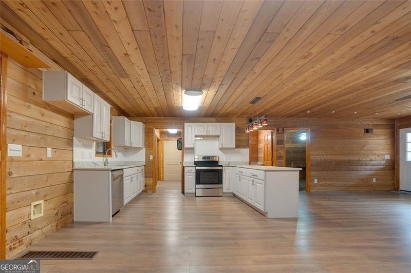 5520 HEARN Ellenwood - 11