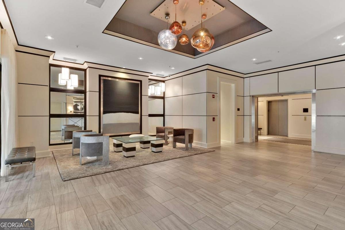 2828 Peachtree Road Atlanta - 3