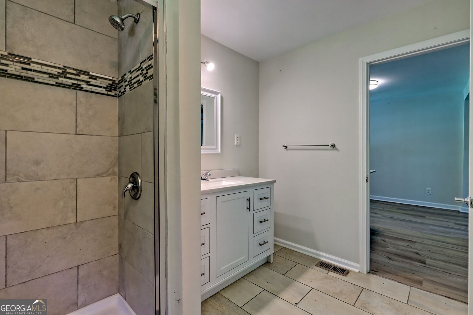 11 Electric Avenue Clayton - 6