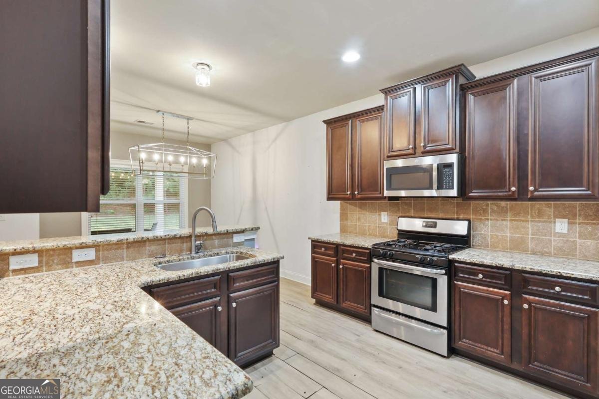 5455 Stirrup Way Powder Springs - 4