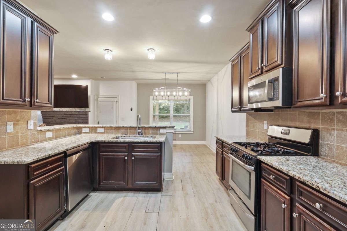 5455 Stirrup Way Powder Springs - 5