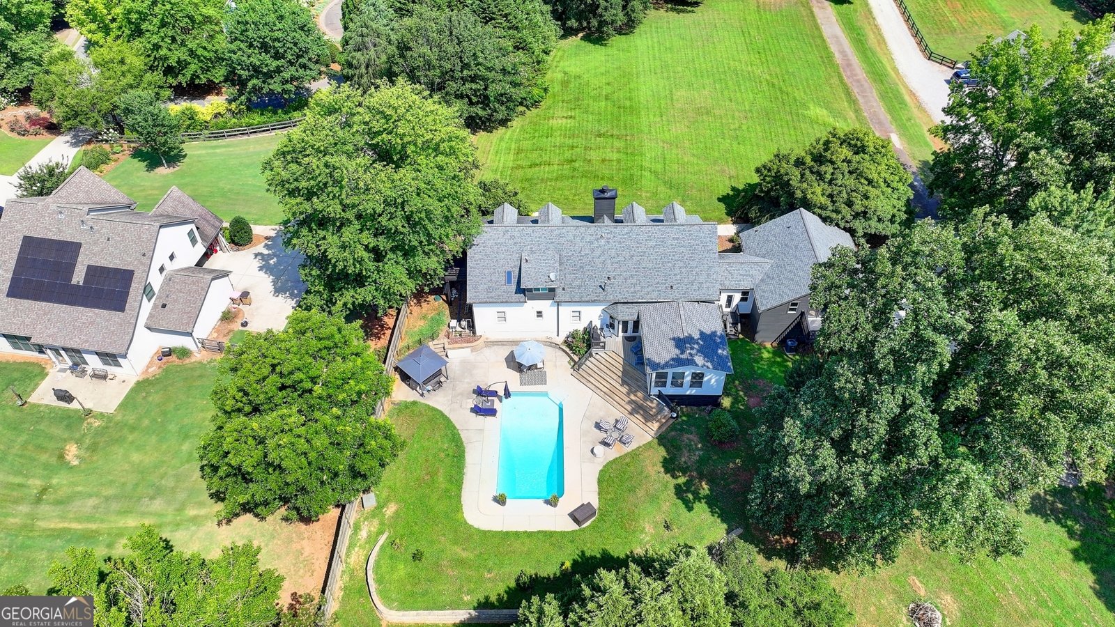 5595 Ranch Drive Cumming - 56