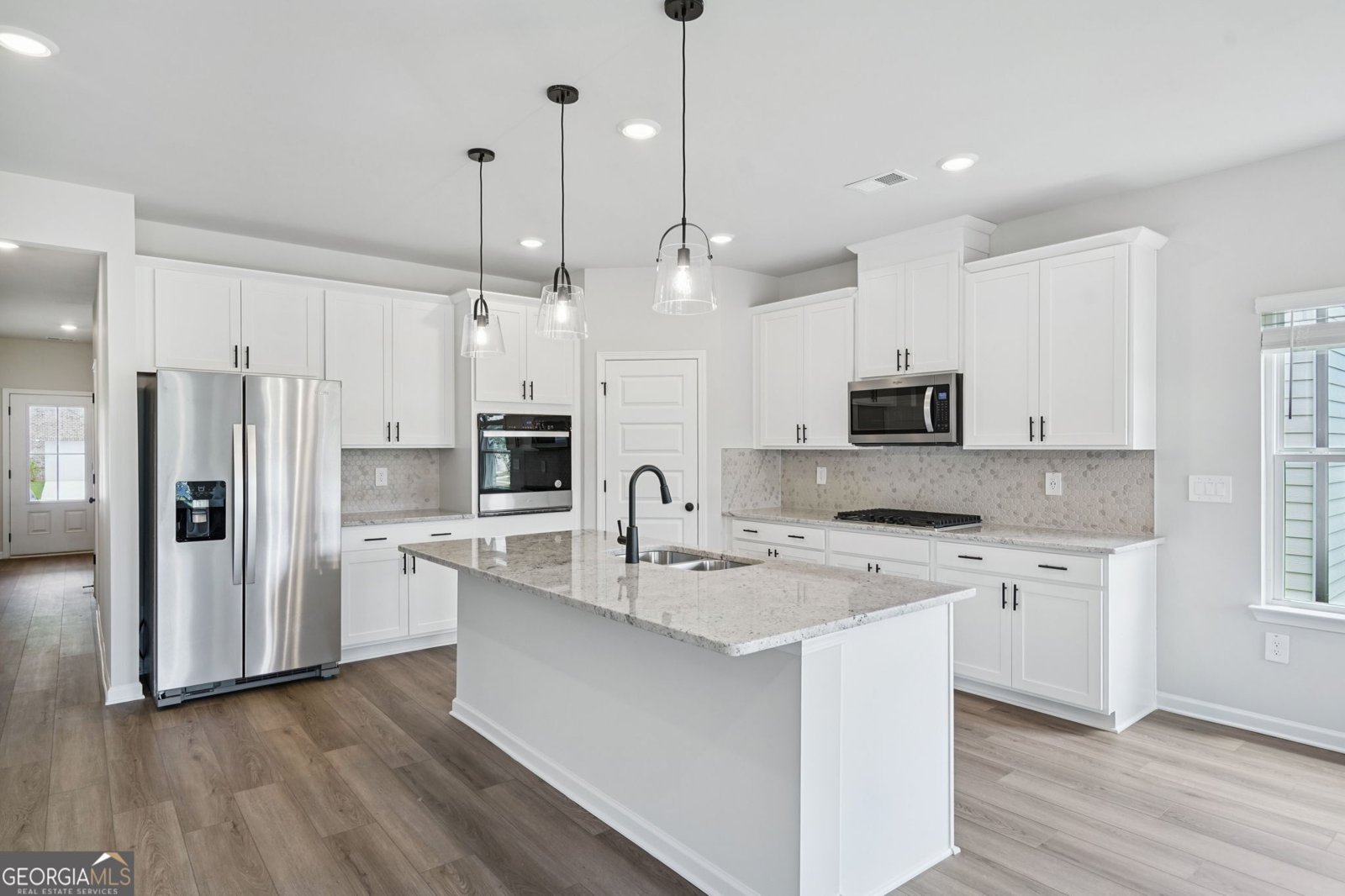 2888 SWEET RED CIRCLE Circle Braselton - 11