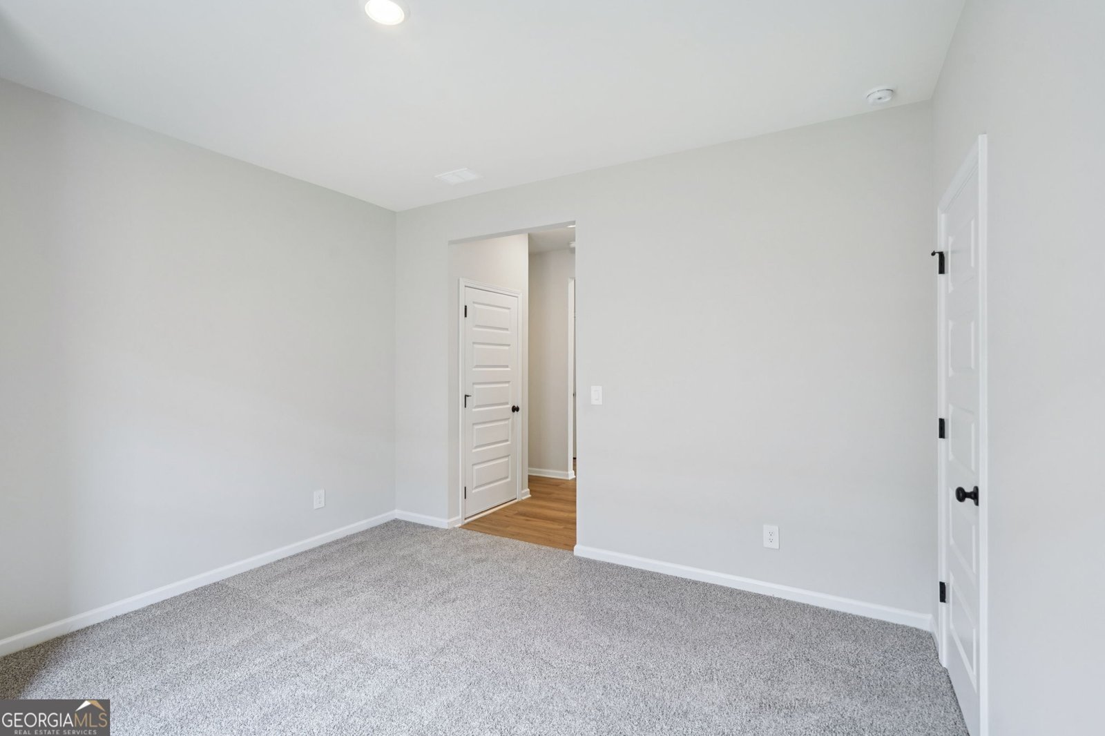 2888 SWEET RED CIRCLE Circle Braselton - 17