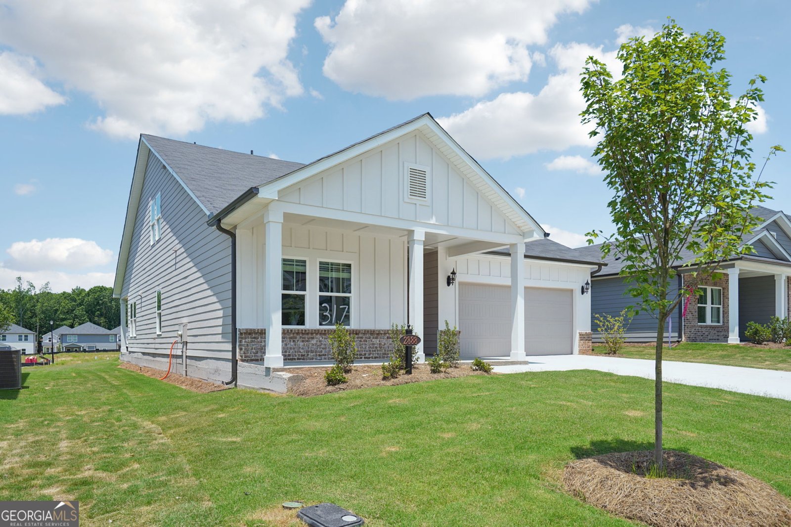 2888 SWEET RED CIRCLE Circle Braselton - 2