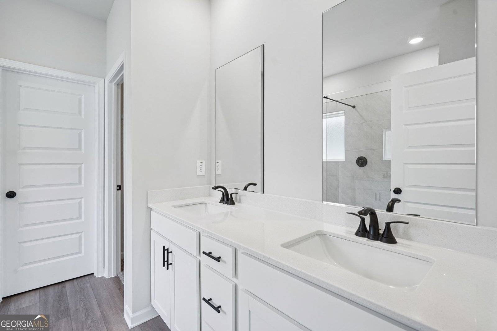 2888 SWEET RED CIRCLE Circle Braselton - 27