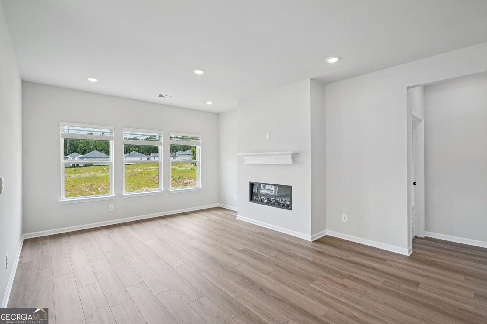 2888 SWEET RED CIRCLE Circle Braselton - 4