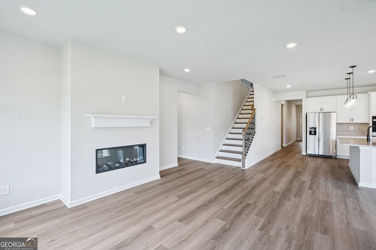 2888 SWEET RED CIRCLE Circle Braselton - 6