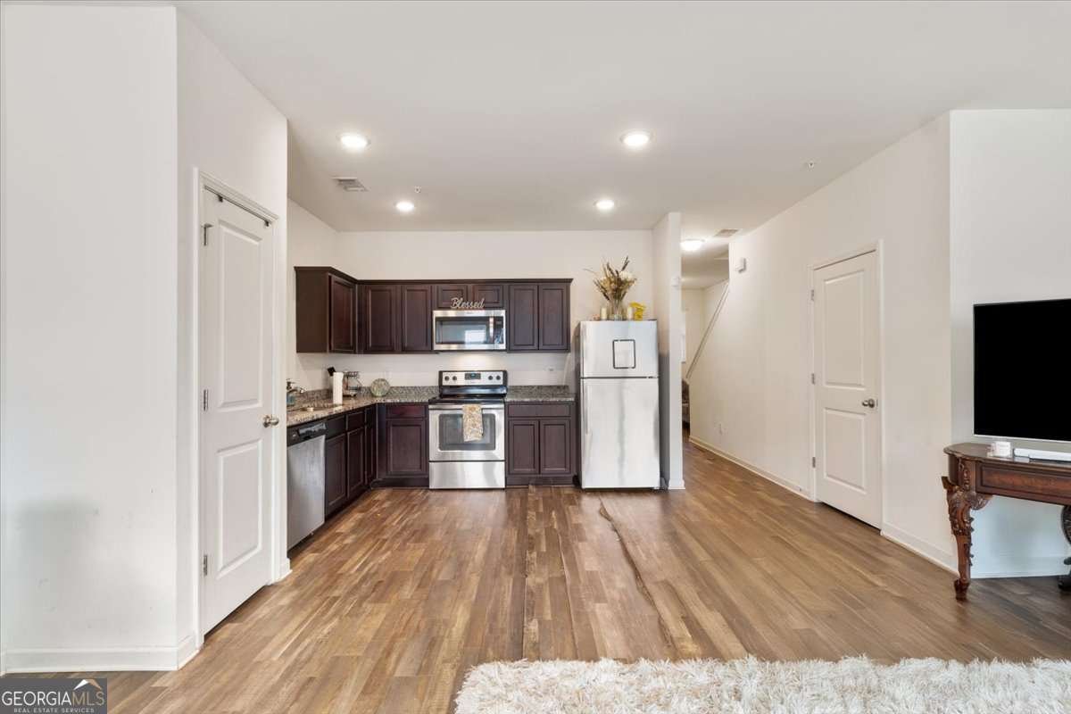 11991 Fuller Street Hampton - 10