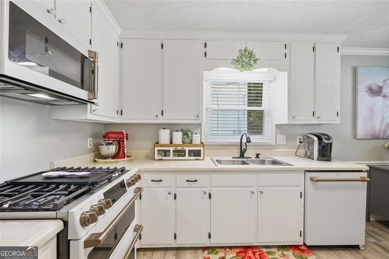 7020 SUMIT CREEK Drive Kennesaw - 8