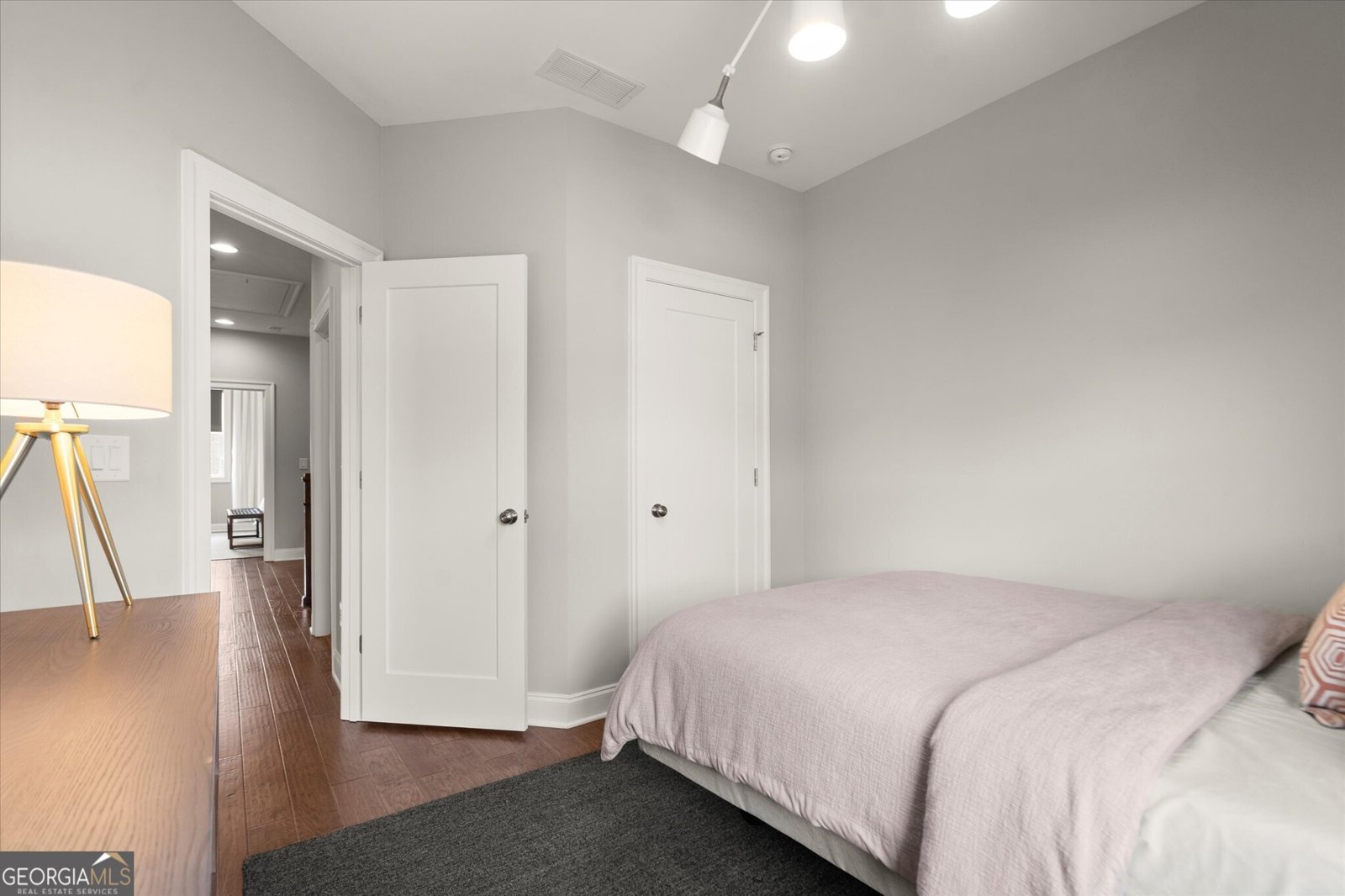 7001 Seneca Court Roswell - 38