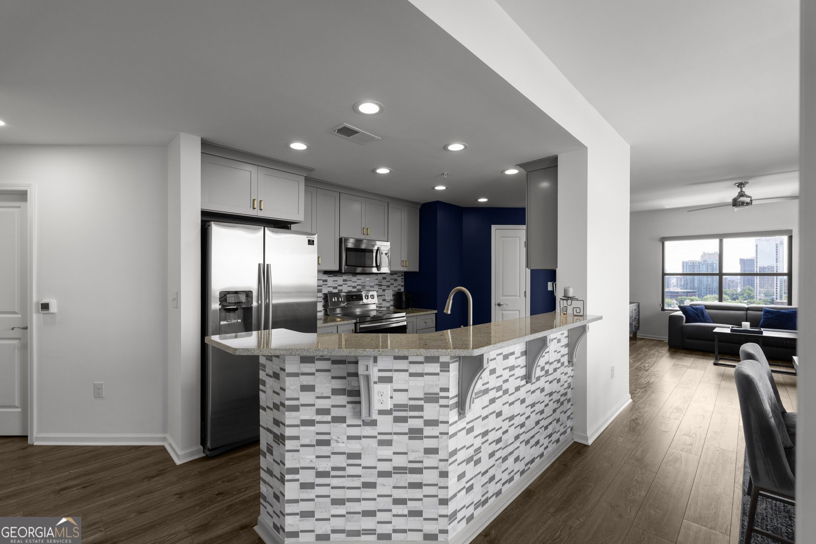 3040 Peachtree Road Atlanta - 23