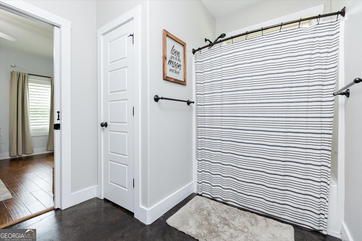3002 Wiregrass Road Perry - 32