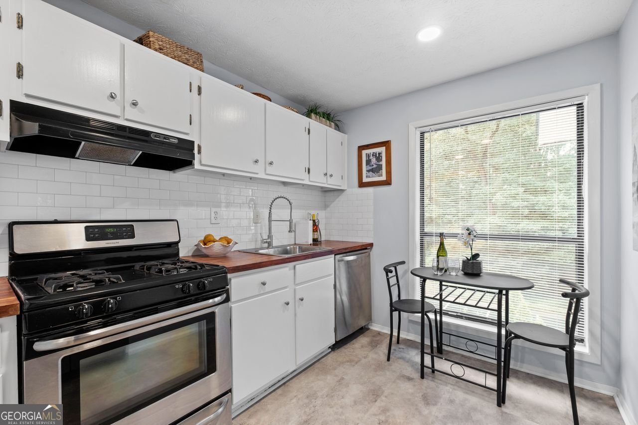 1507 WYNNES RIDGE Circle Marietta - 15