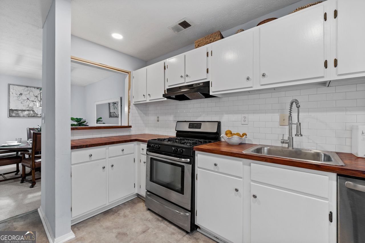 1507 WYNNES RIDGE Circle Marietta - 16