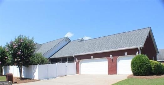 100 Jamestown Court Centerville - 2