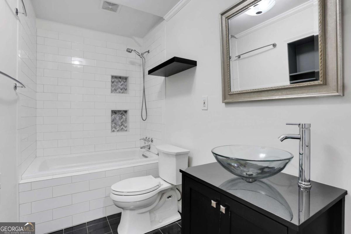 6810 Black Fox Lane Cumming - 43