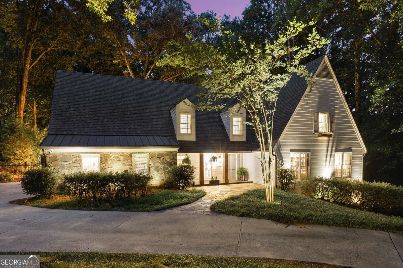 8940 Huntcliff Trace Sandy Springs - 1