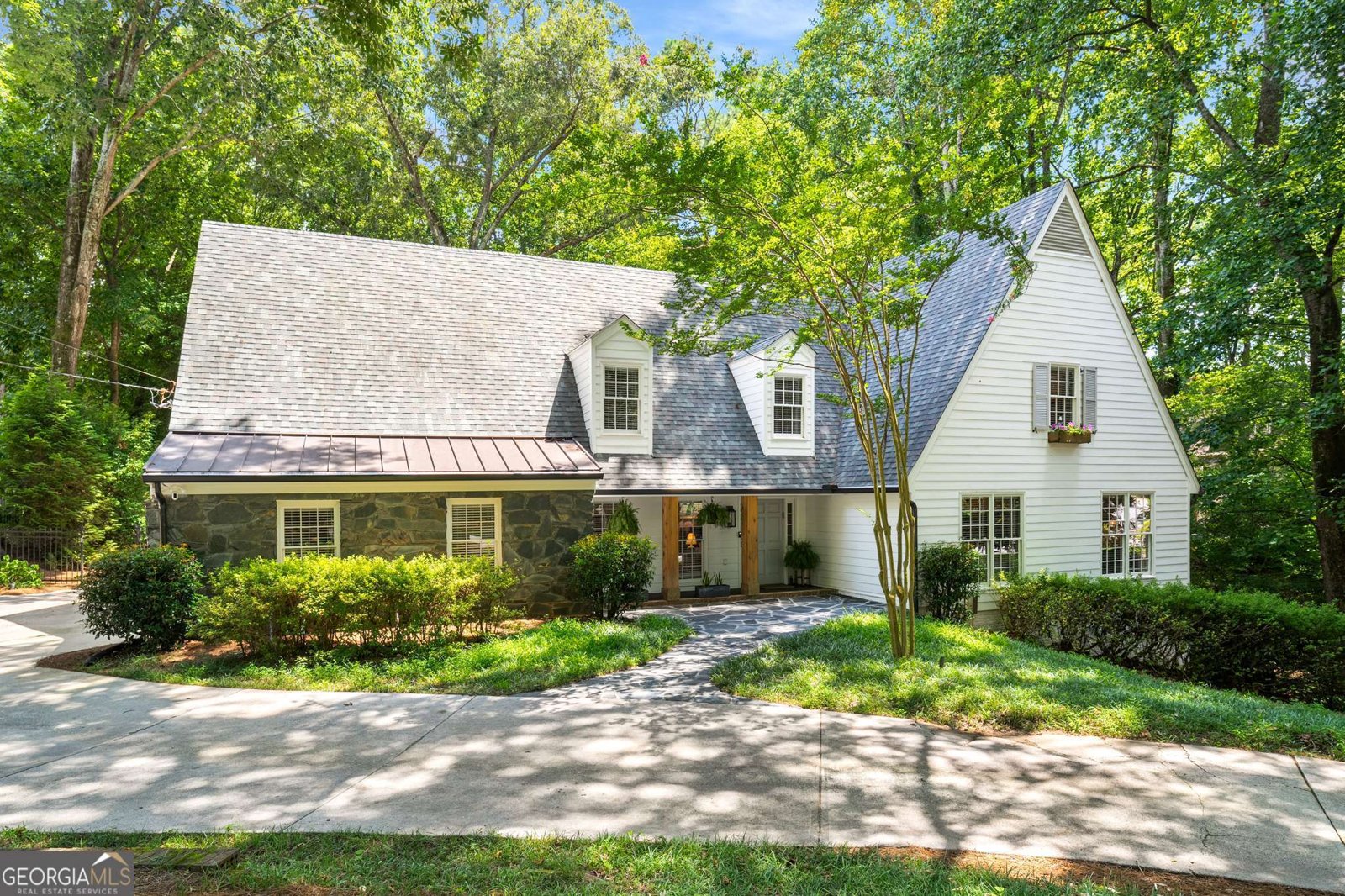 8940 Huntcliff Trace Sandy Springs - 3