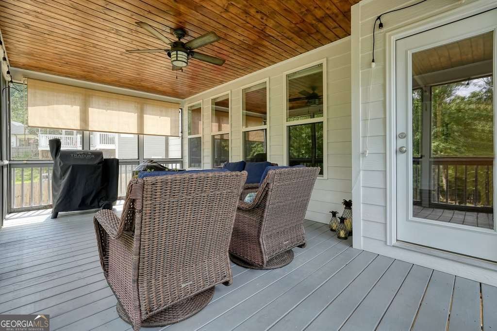 25 Shoreline Drive Cartersville - 1