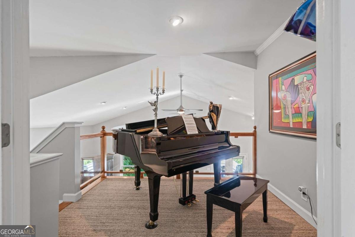 8535 Lynn Drive Gainesville - 22