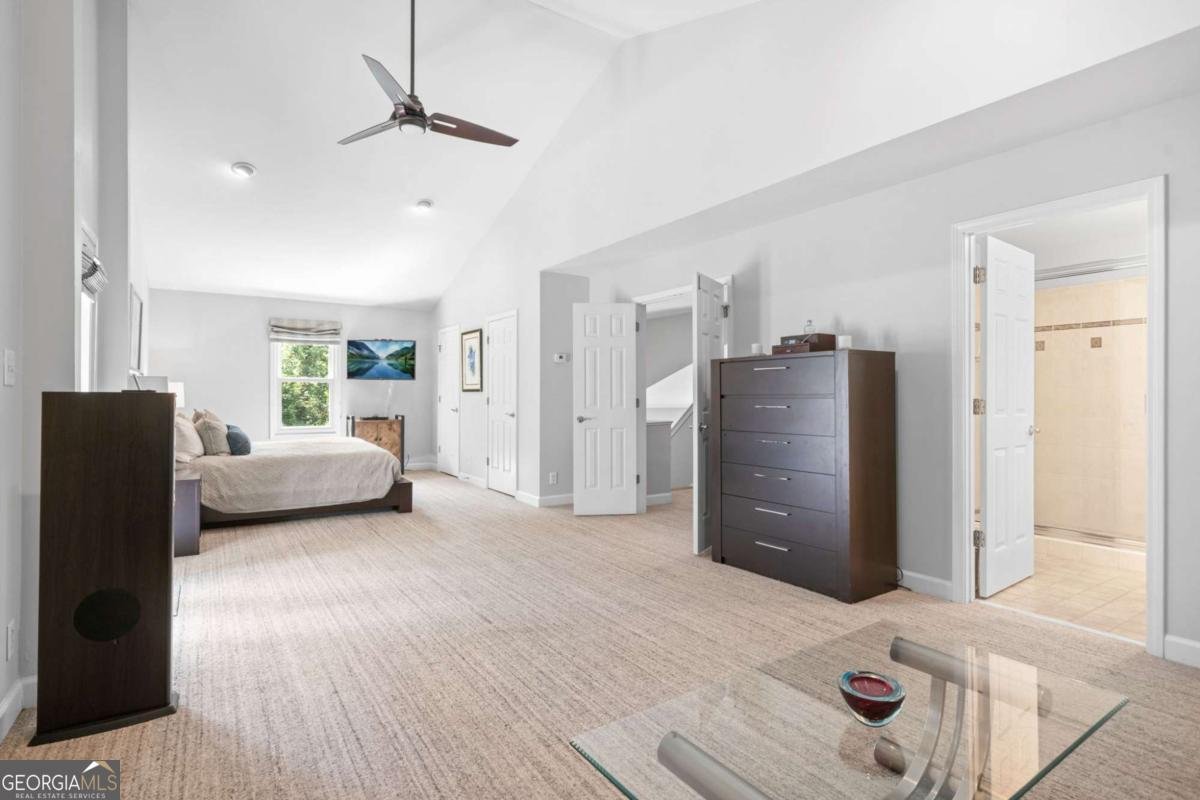 8535 Lynn Drive Gainesville - 25