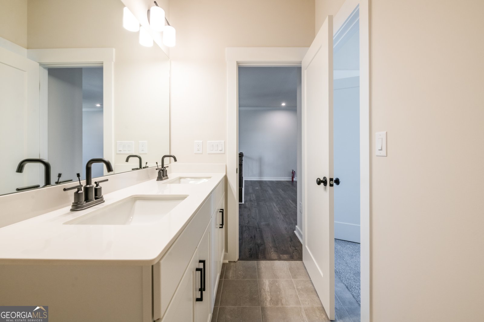 135 Henley Street Canton - 31