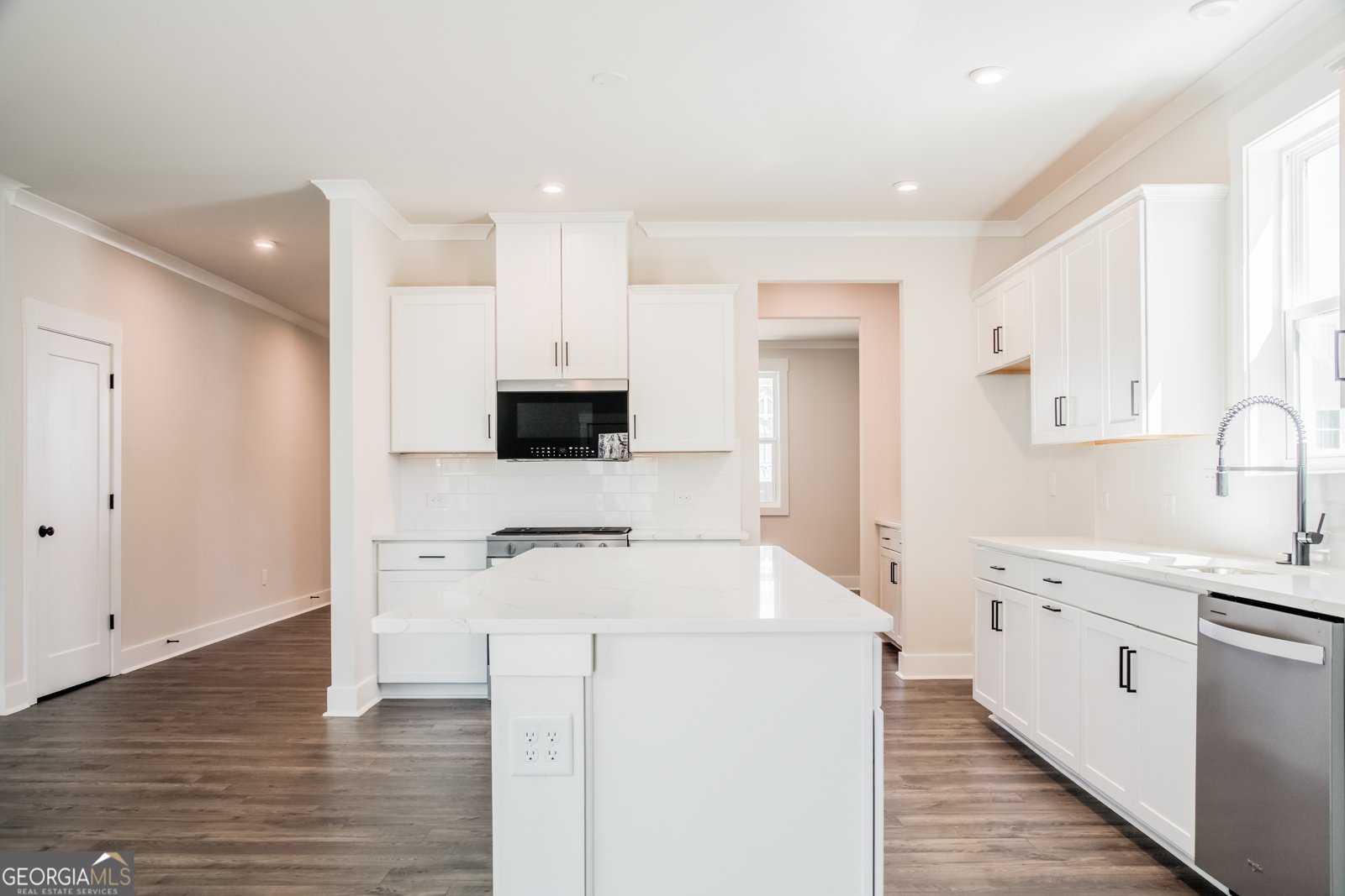 135 Henley Street Canton - 5