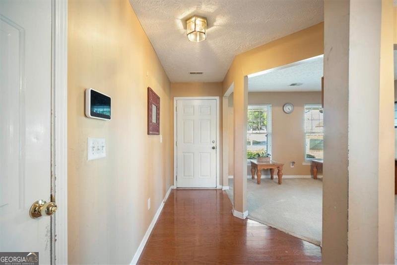 9562 LAKEVIEW Circle Union City - 11