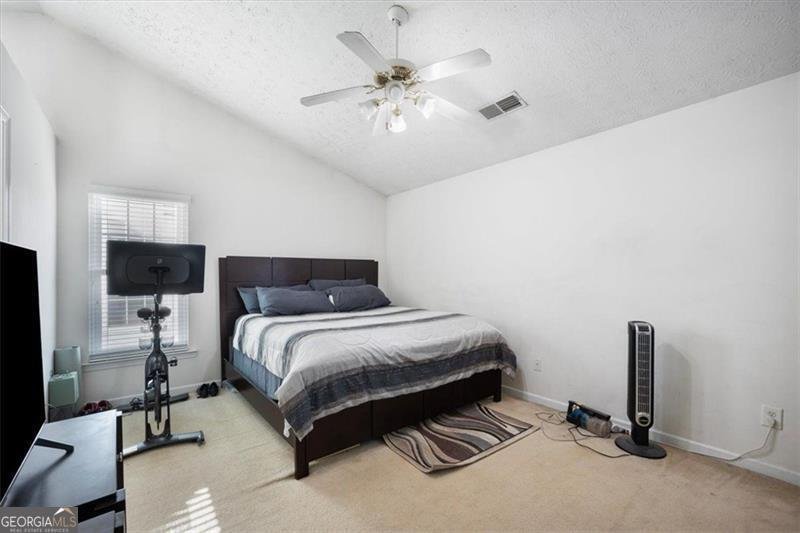 9562 LAKEVIEW Circle Union City - 21