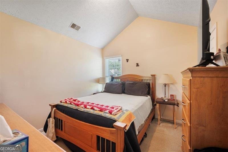 9562 LAKEVIEW Circle Union City - 29
