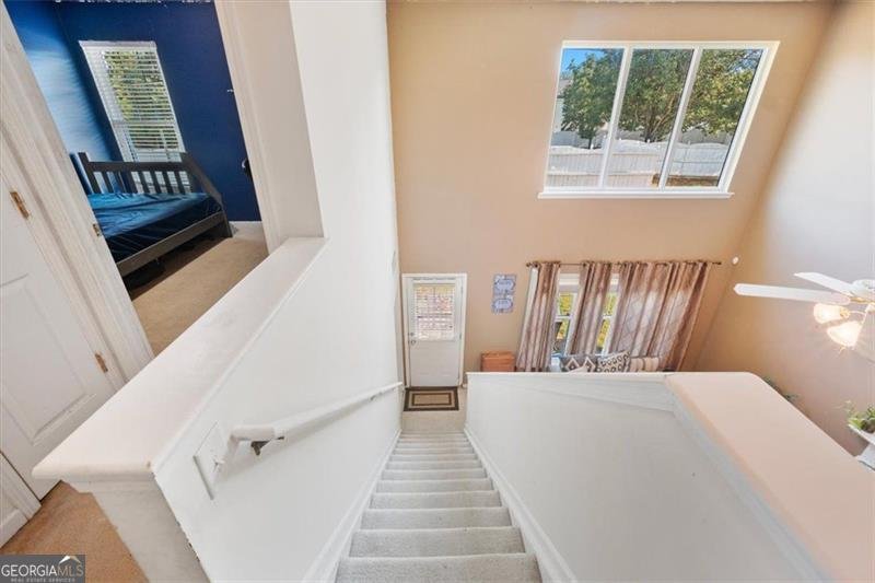 9562 LAKEVIEW Circle Union City - 32