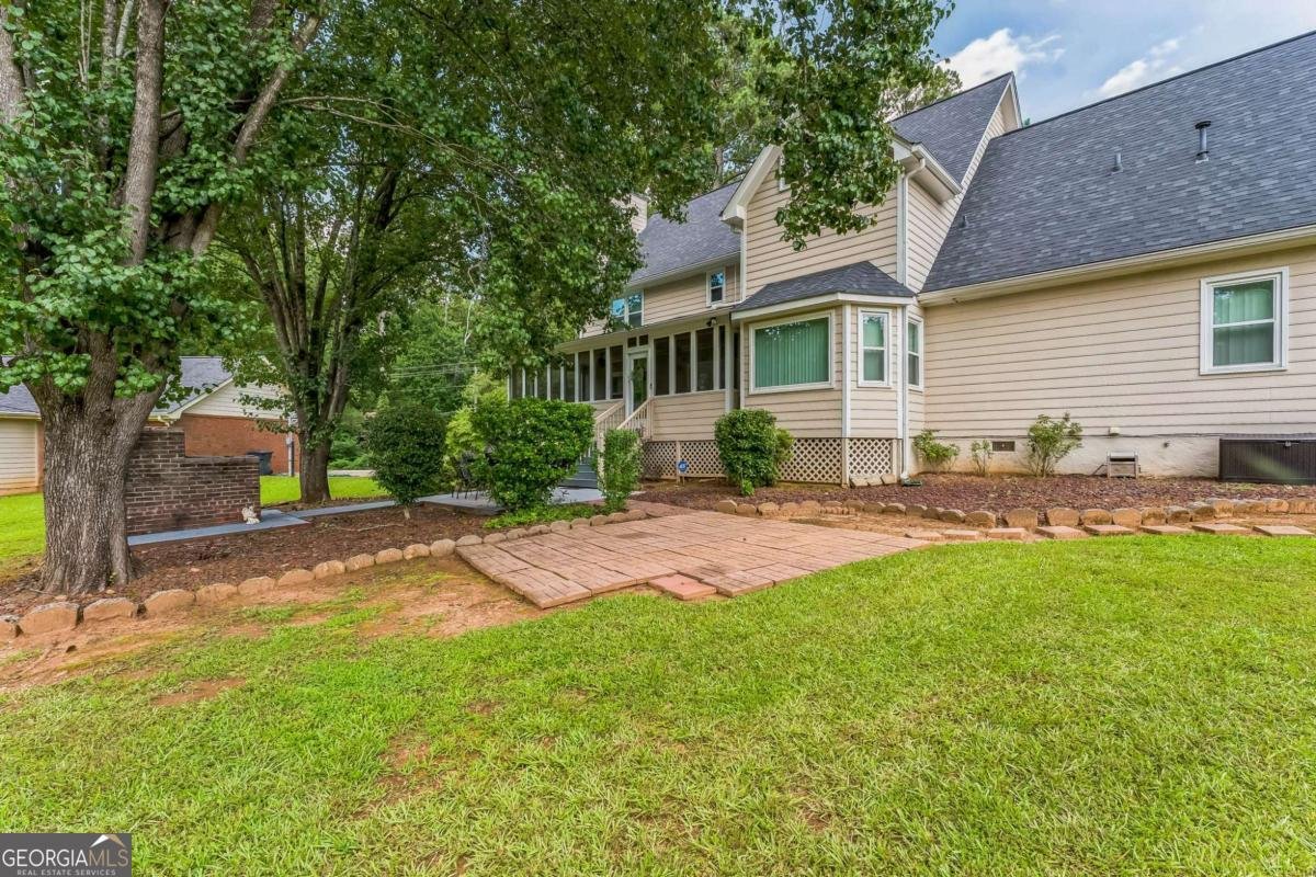 3057 Sweetwater Road Lithia Springs - 1
