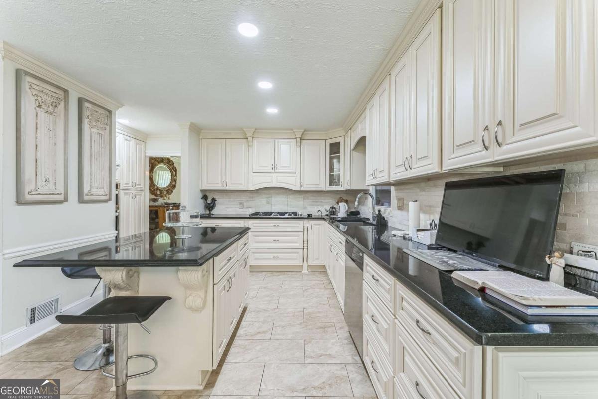 3057 Sweetwater Road Lithia Springs - 21