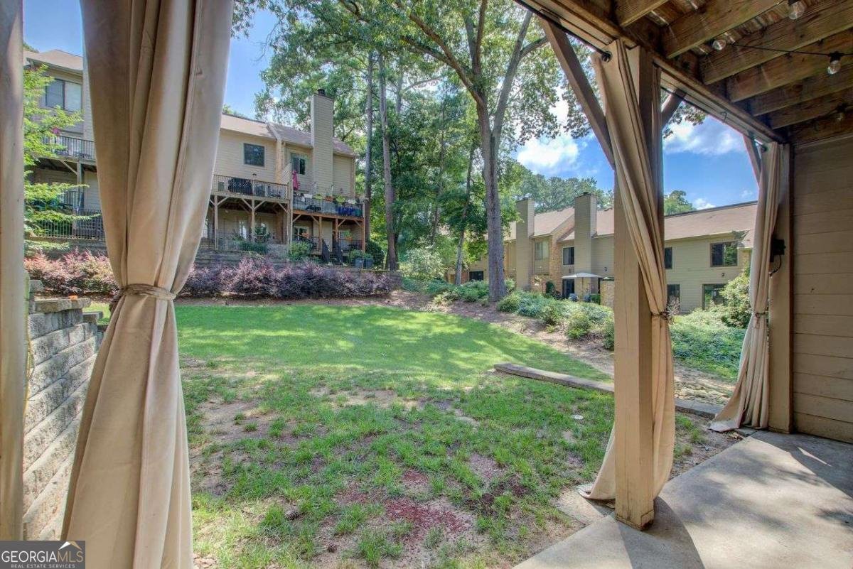 3723 Stonewall Circle Atlanta - 27