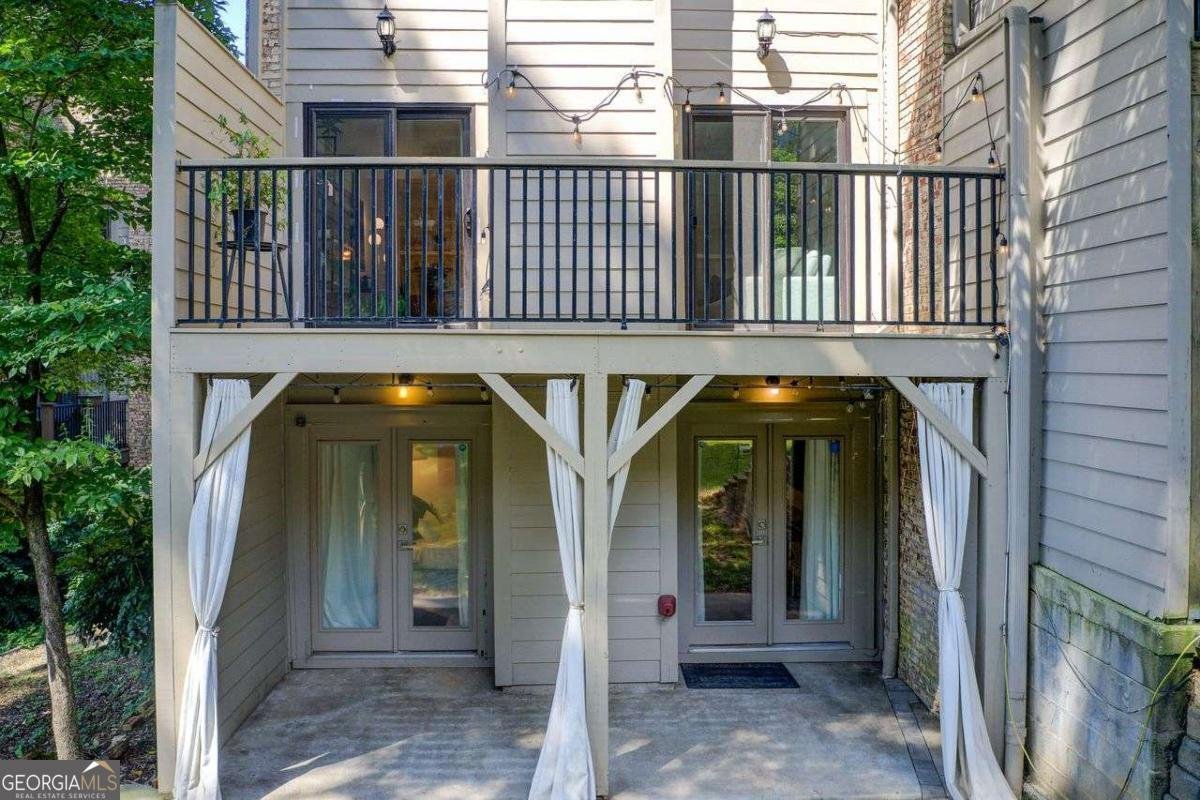 3723 Stonewall Circle Atlanta - 28